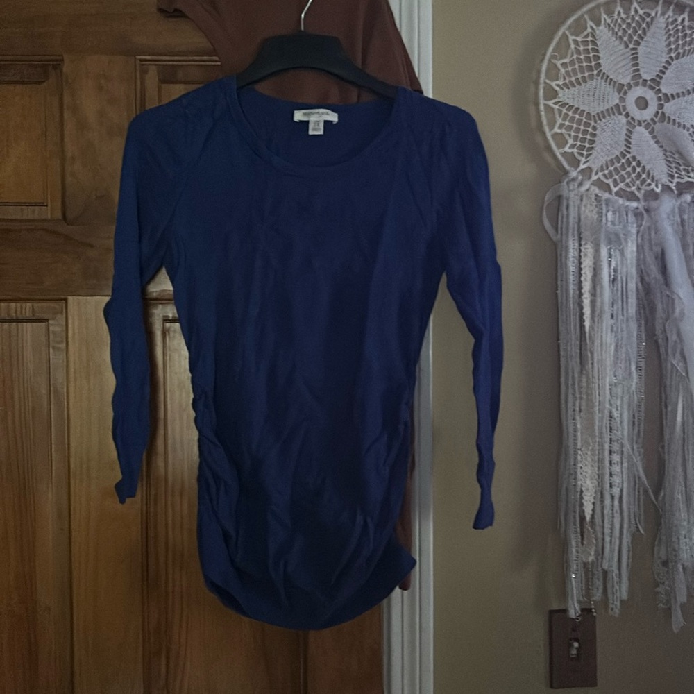 Motherhood Maternity long sleeve lightweight sweater
